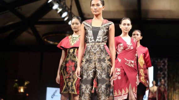 Menjajaki Selera Pasar Batik Fashion