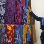 Panduan Membuat dan Memproduksi Pakaian Batik